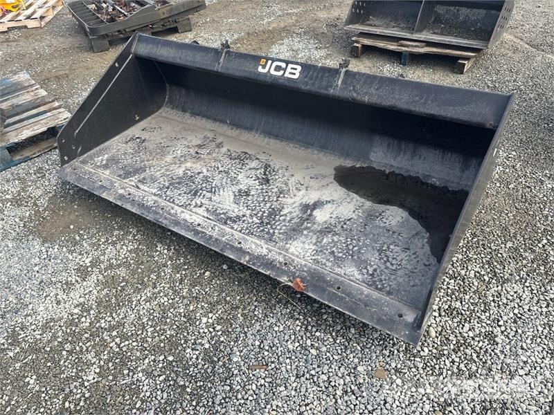 JCB 78 in General Purpose Skid Steer Bucket 挖斗