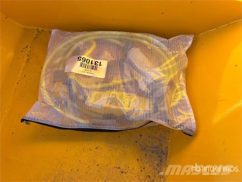 JCB HTD-5E Stand-On Mini Electric Dumper (Unused) عربات نقل قلابة للمواقع