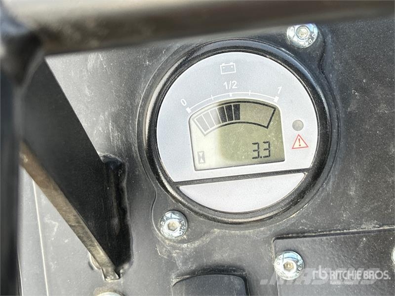 JCB HTD-5E Walk-Behind Mini Electric Dumper Mezei dömperek