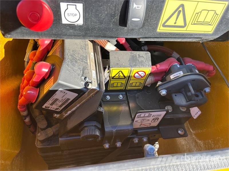 JCB HTD-5E Walk-Behind Mini Electric Dumper Mezei dömperek