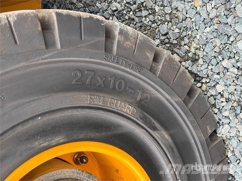 JCB TLT 66-40E 5575 lb Electric Forklift (Unused) Электропогрузчики
