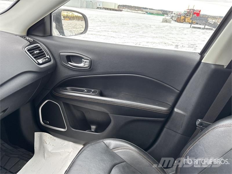 Jeep Compass Limited 4x4 SUV Cars