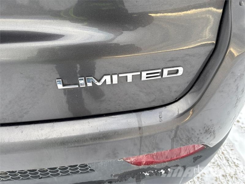 Jeep Compass Limited 4x4 SUV Biler