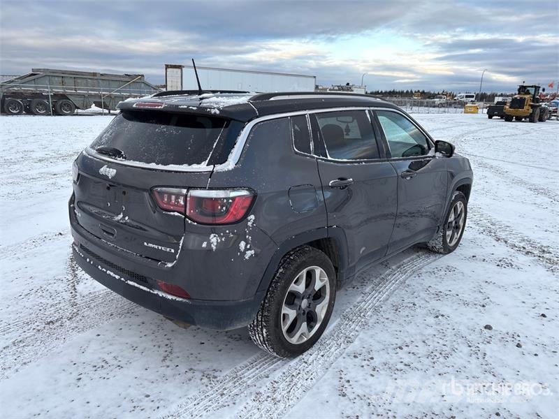 Jeep Compass Limited 4x4 SUV Biler