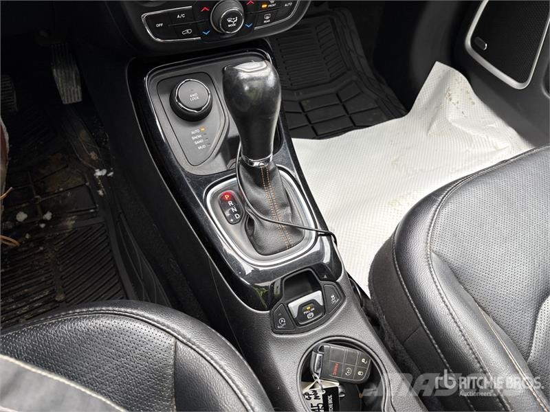 Jeep Compass Limited 4x4 SUV Cars