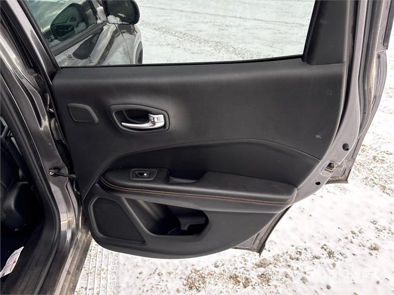Jeep Compass Limited 4x4 SUV Cars