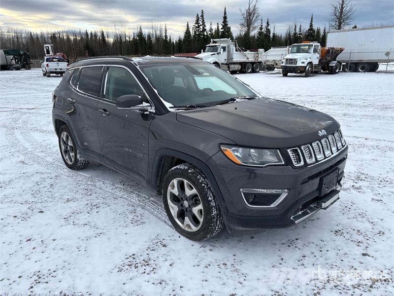Jeep Compass Limited 4x4 SUV Biler