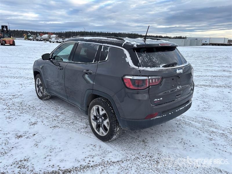 Jeep Compass Limited 4x4 SUV Biler