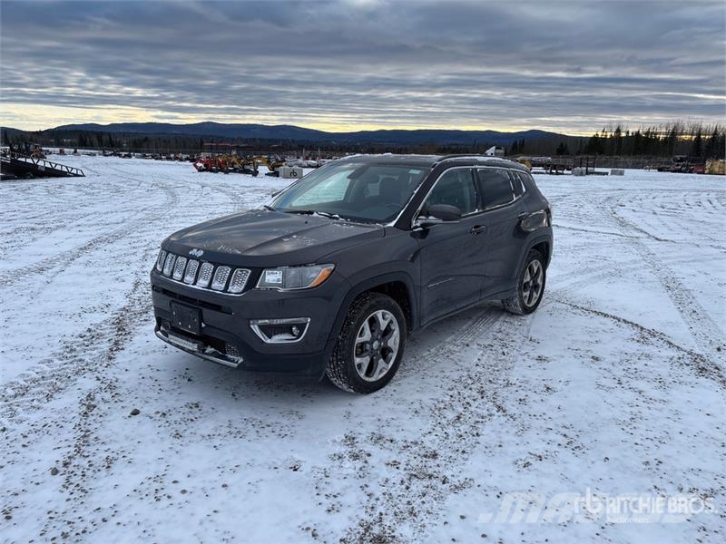 Jeep Compass Limited 4x4 SUV Biler