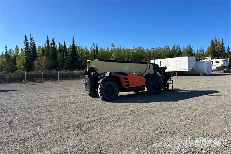 JLG 1055 Chariot télescopique
