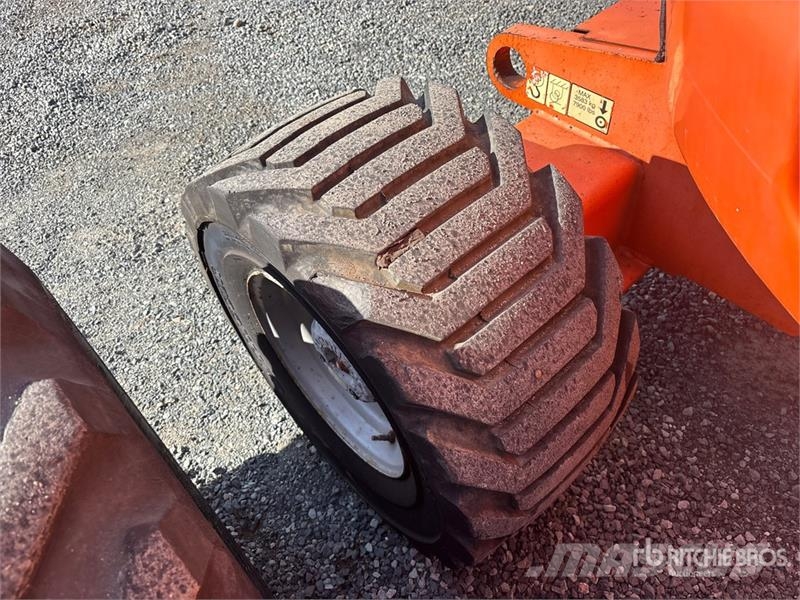 JLG 450AJ 4WD Diesel Articulating Boom Lift Articulated boom lifts