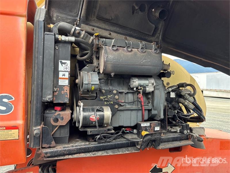 JLG 600S 4WD Diesel Telescopic Boom Lift Telescopic boom lifts