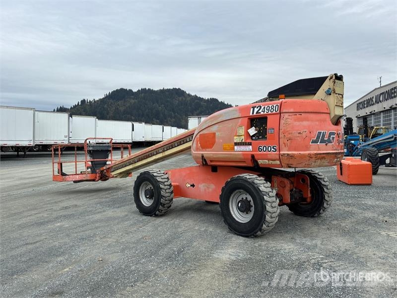 JLG 600S 4WD Diesel Telescopic Boom Lift Telescopic boom lifts