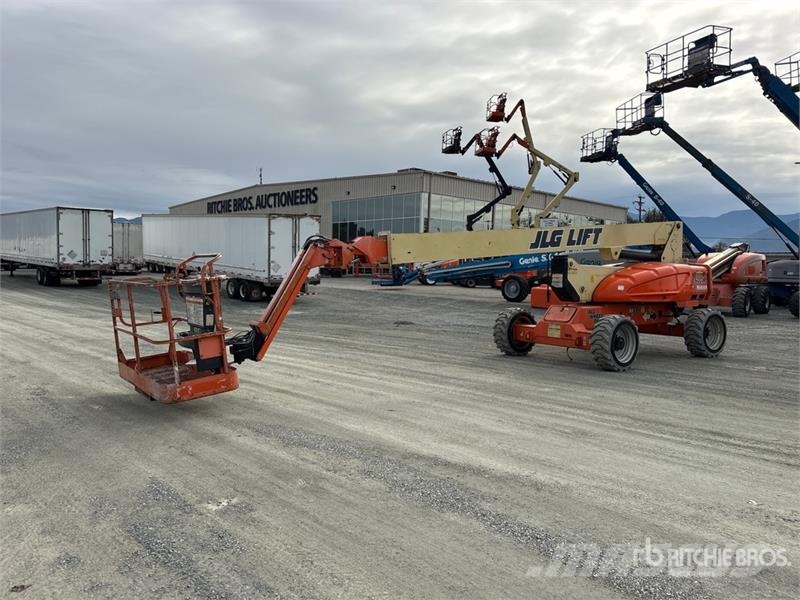JLG E600JP 4WD Electric Articulating Boom Lift Articulated boom lifts