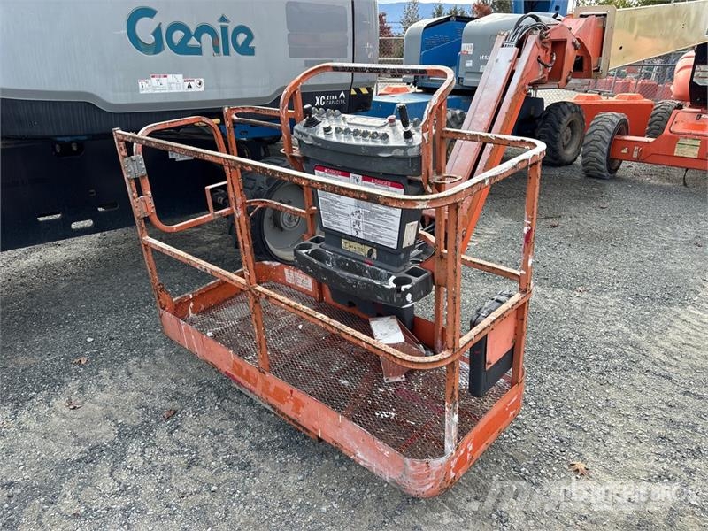 JLG E600JP 4WD Electric Articulating Boom Lift Articulated boom lifts
