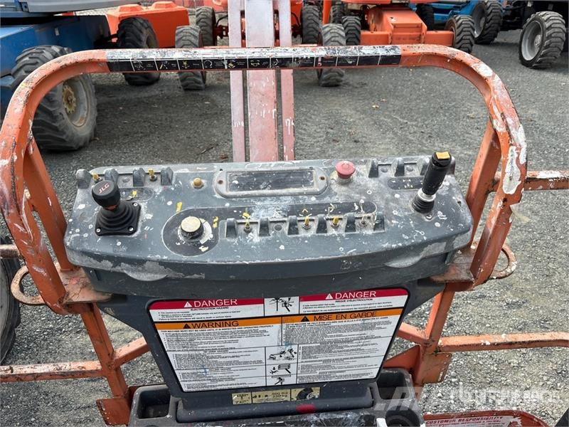 JLG E600JP 4WD Electric Articulating Boom Lift Articulated boom lifts