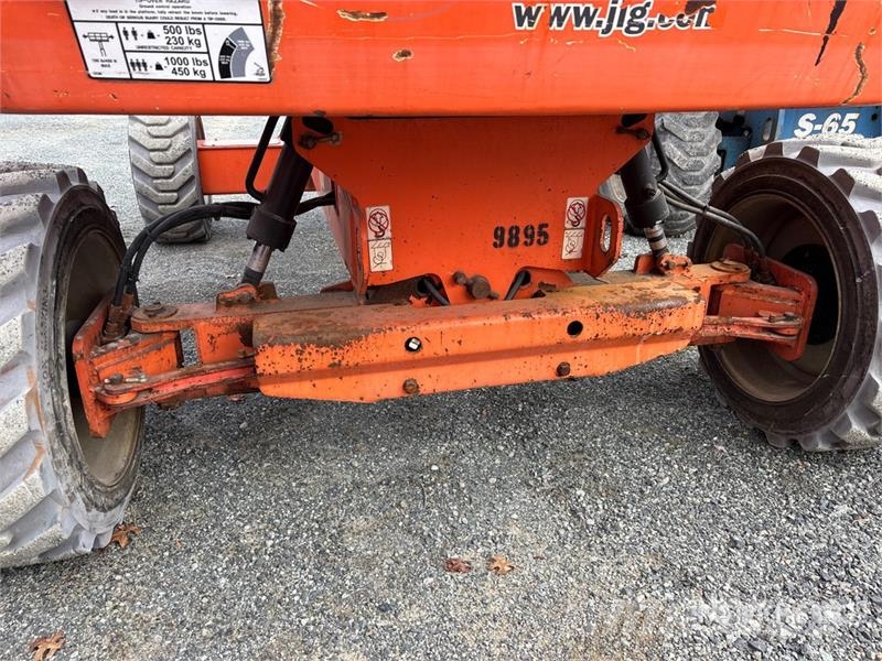 JLG E600JP 4WD Electric Articulating Boom Lift Articulated boom lifts