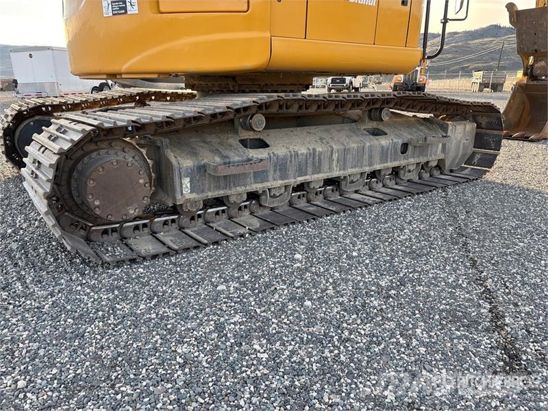 John Deere 245 P-Tier Paletli ekskavatörler