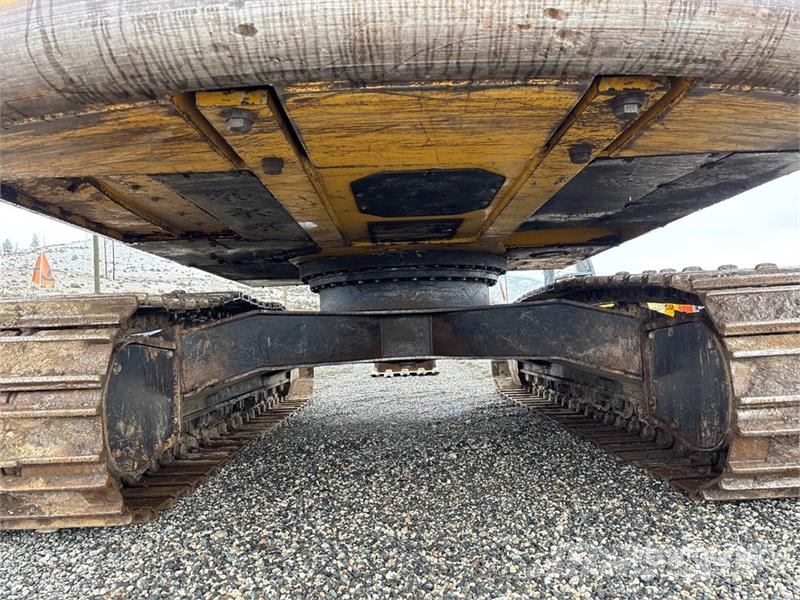 John Deere 250G LC Gravemaskiner på larvebånd