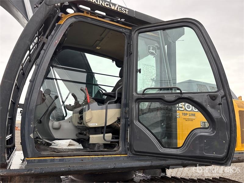 John Deere 250G LC Gravemaskiner på larvebånd