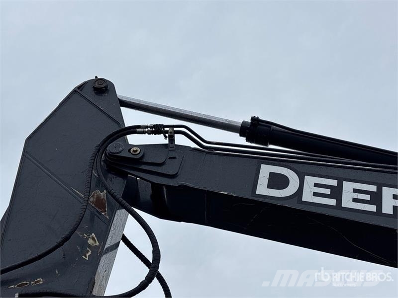 John Deere 250G LC Gravemaskiner på larvebånd
