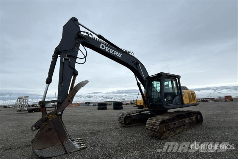 John Deere 250G LC Gravemaskiner på larvebånd