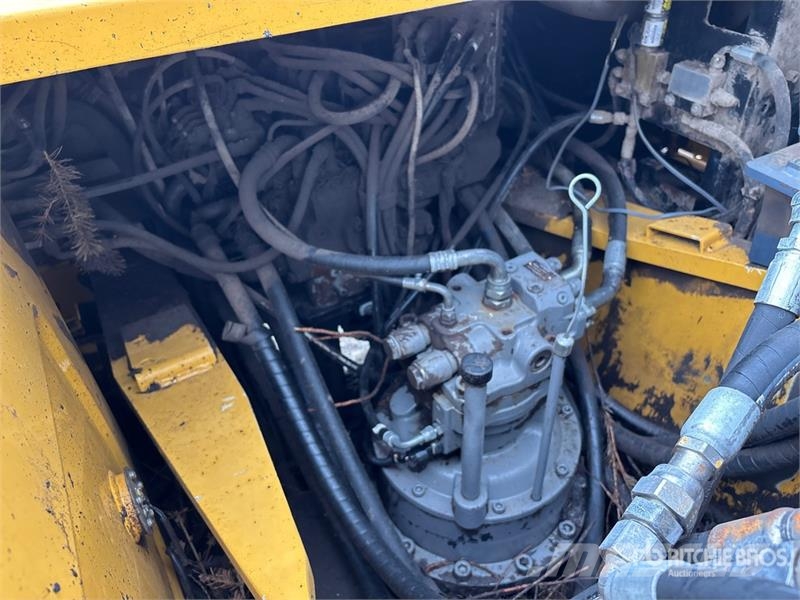 John Deere 250G LC Rupsgraafmachines