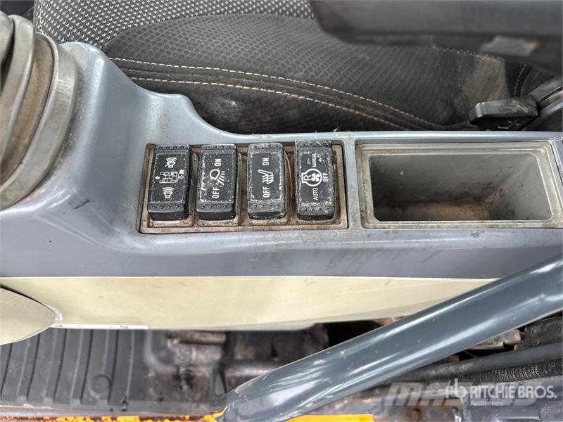 John Deere 250G LC Gravemaskiner på larvebånd