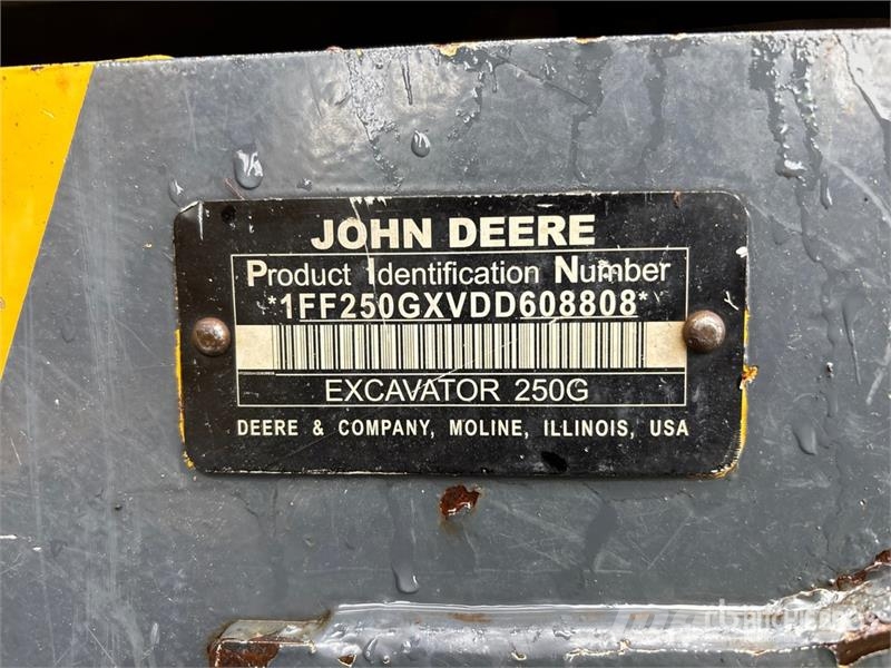 John Deere 250G LC Roomikekskavaatorid