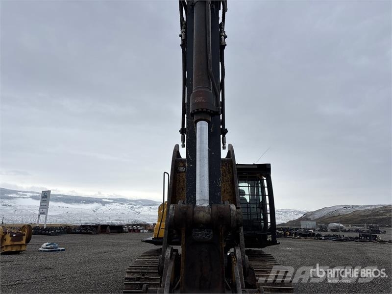 John Deere 250G LC Gravemaskiner på larvebånd