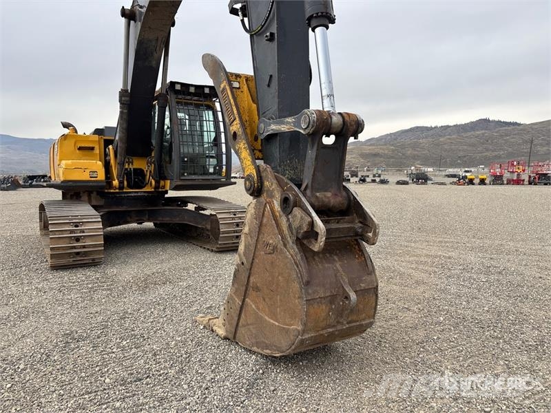John Deere 250G LC Rupsgraafmachines