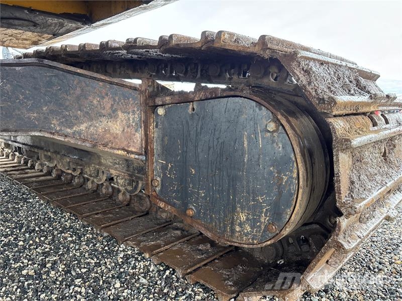John Deere 250G LC Gravemaskiner på larvebånd