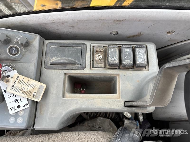 John Deere 250G LC Rupsgraafmachines