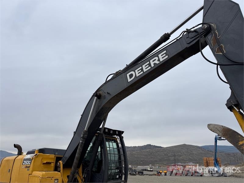 John Deere 250G LC Rupsgraafmachines