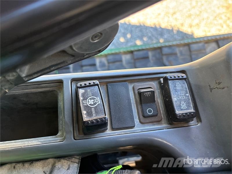 John Deere 2654G Roadbuilder Tracked Excavator 大型油圧ショベル12t以上（パワーショベル・ユンボ）