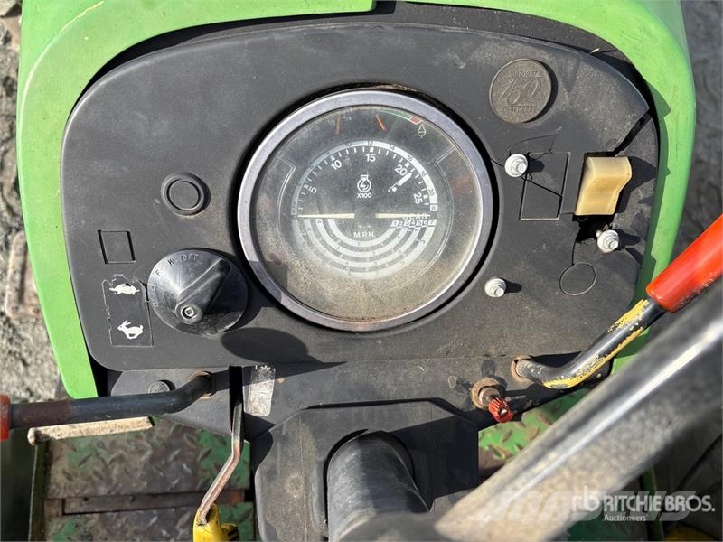 John Deere 2955 Traktori