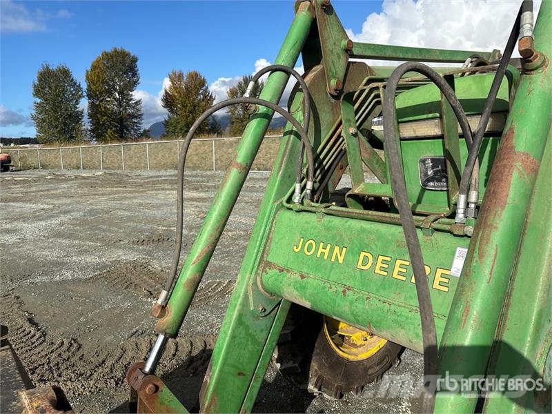 John Deere 2955 Traktori