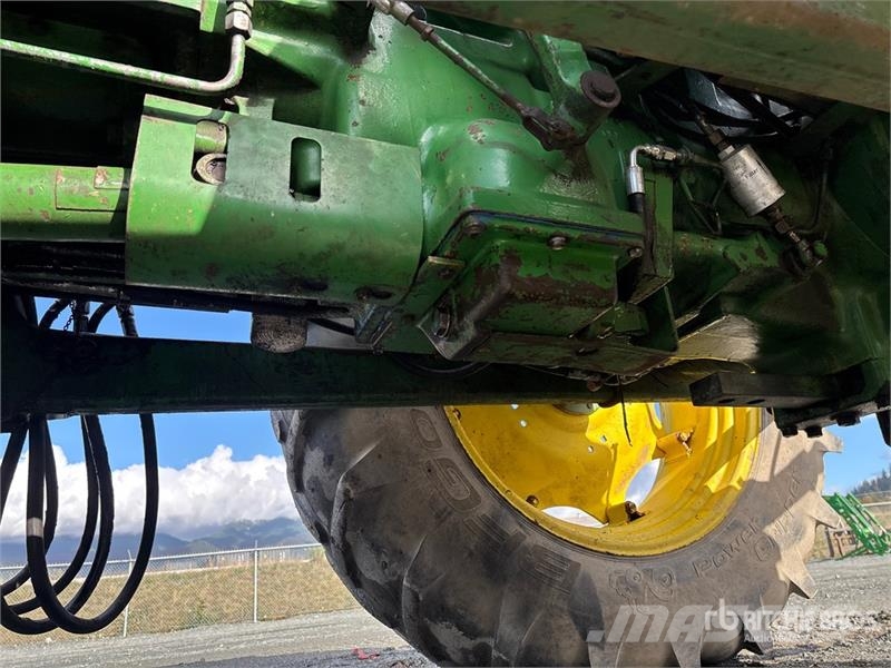 John Deere 2955 Traktori