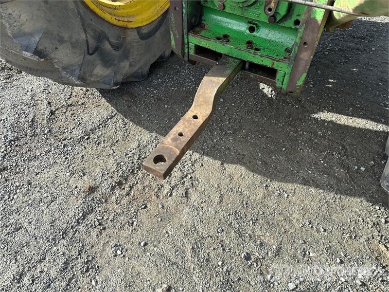 John Deere 2955 Traktori