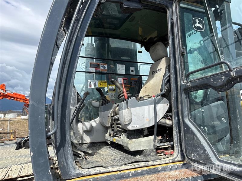 John Deere 300GLC Foundation Drill Velké vrtací stroje
