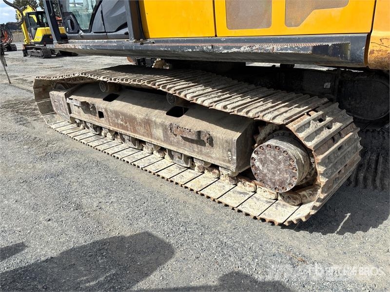 John Deere 300GLC Tracked Excavator Beltegraver