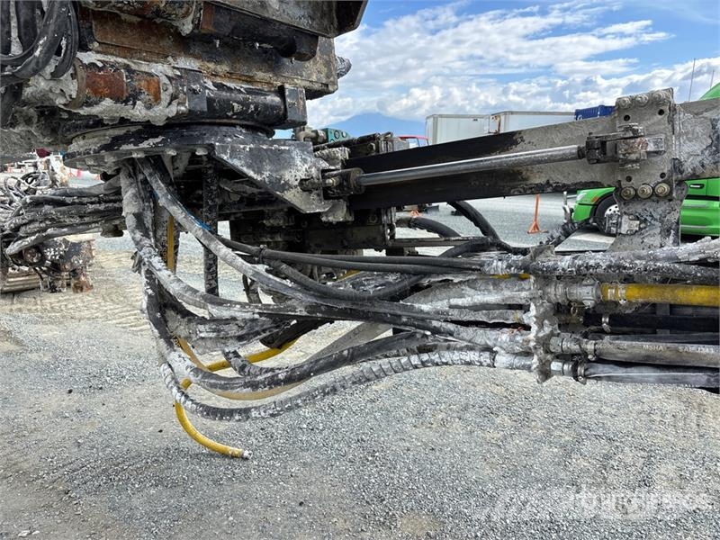 John Deere 300GLC Tracked Excavator Beltegraver