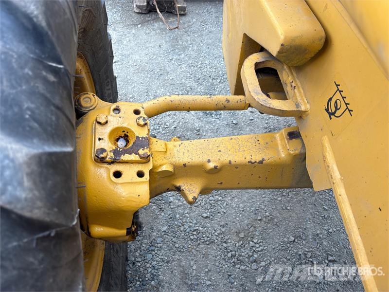John Deere 310SL 反铲装载机