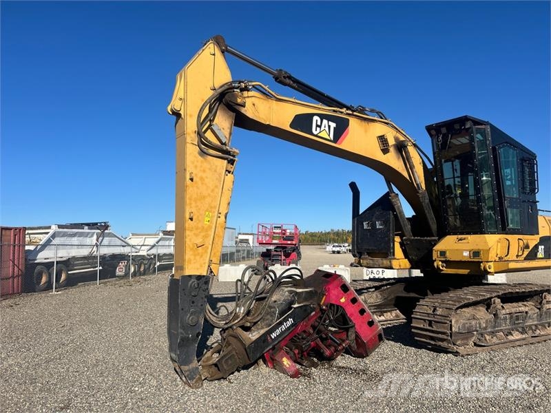 John Deere 320D Raupenbagger