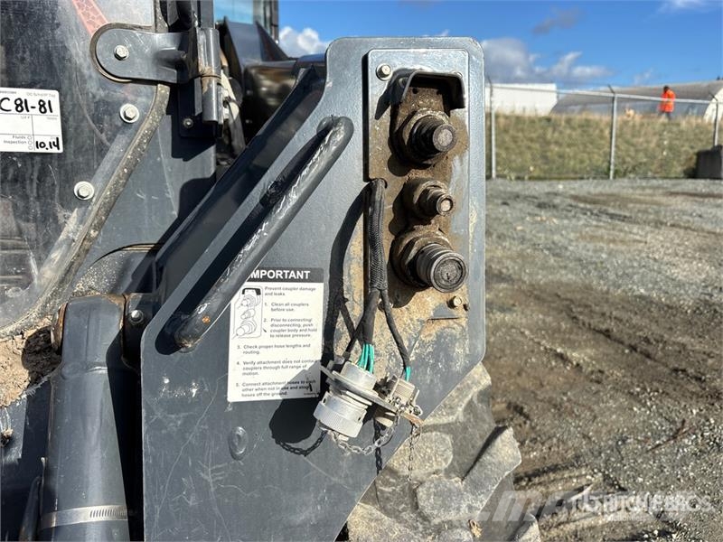 John Deere 324G Two-Speed High Flow Skid Steer Loader Lietoti riteņu kompaktiekrāvēji