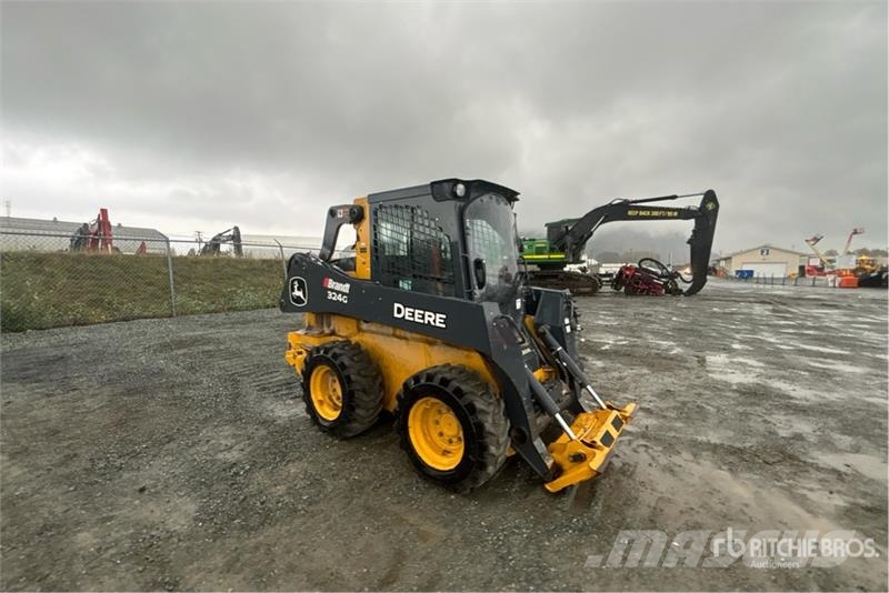 John Deere 324G Two-Speed High Flow Skid Steer Loader Skid steer loaders