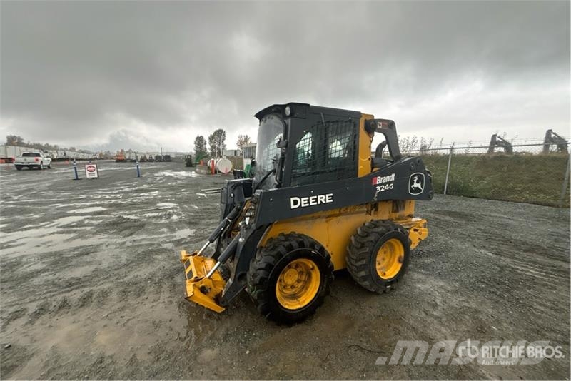 John Deere 324G Two-Speed High Flow Skid Steer Loader Skid steer loaders