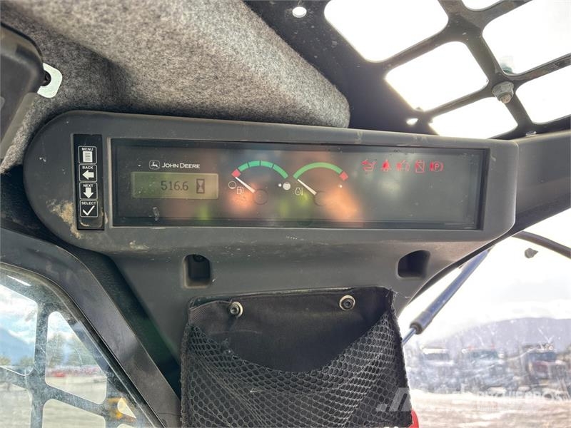 John Deere 324G Two-Speed High Flow Skid Steer Loader Lietoti riteņu kompaktiekrāvēji