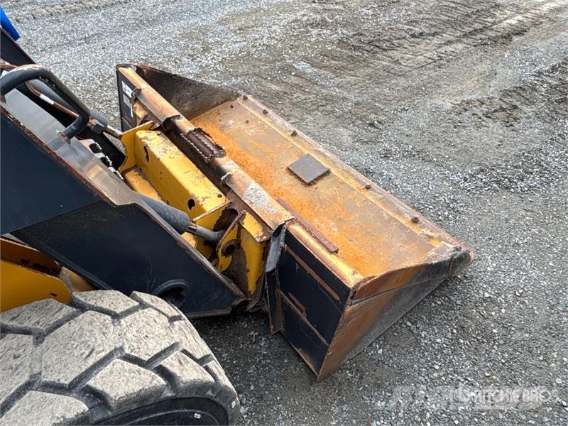 John Deere 326D Schrankladers