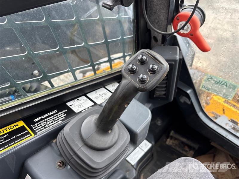 John Deere 330G Two-Speed High Flow Skid Steer Loader Minicargadoras